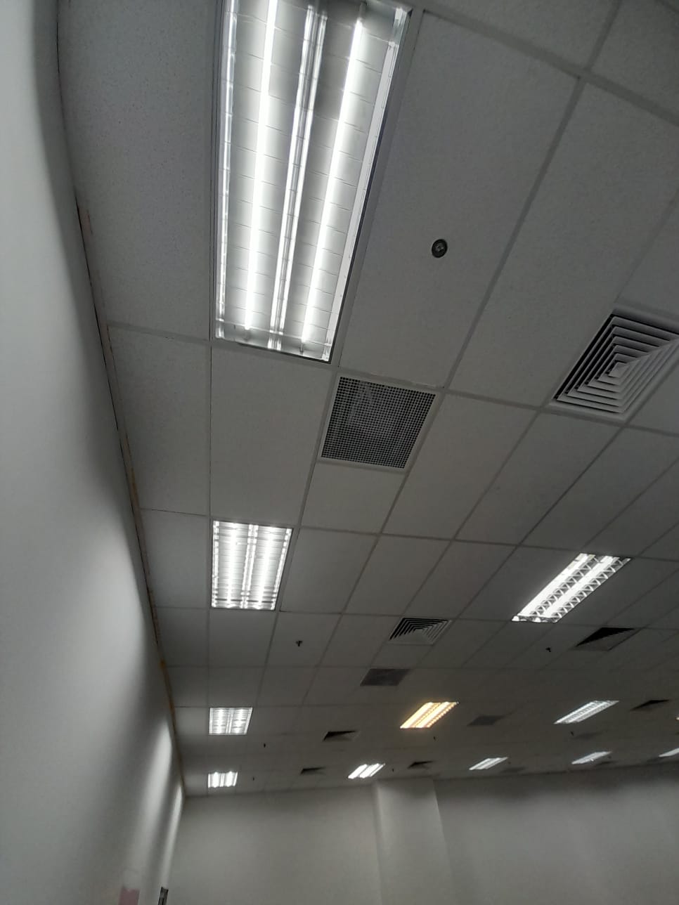 AR Engineering Ceiling Partition Singapore — commercial fit-out ceiling and partition project